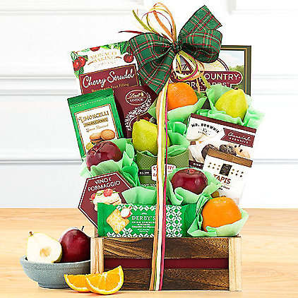 Image 0 of Fruit & More: Gourmet Gift Basket